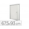 Vitrine d'intérieur vanerum extra plate fond métal magnétique porte battante serrure capacité 9 feuilles a4 67,5x93cm