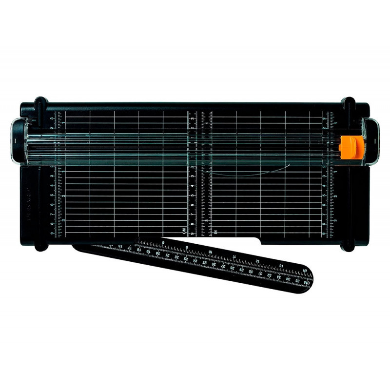 Massicot surecut fiskars recycle a4 30cm. lame de titanium protection transparente