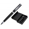 Stylo-bille etui simili cuir belius turbo alum. texture pointillee attributs argent encre bleue col. noir coffret cadeau