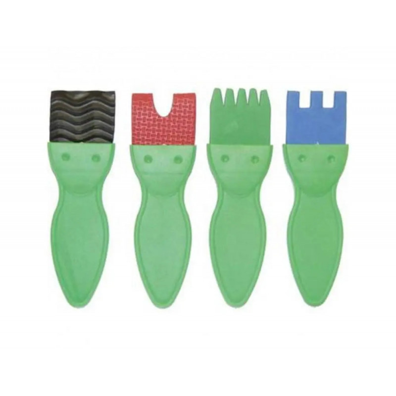 Pinceaux plats rigides touffe en caoutchouc manche plastique lot de 4 pinceaux assortis 95 x 35 mm